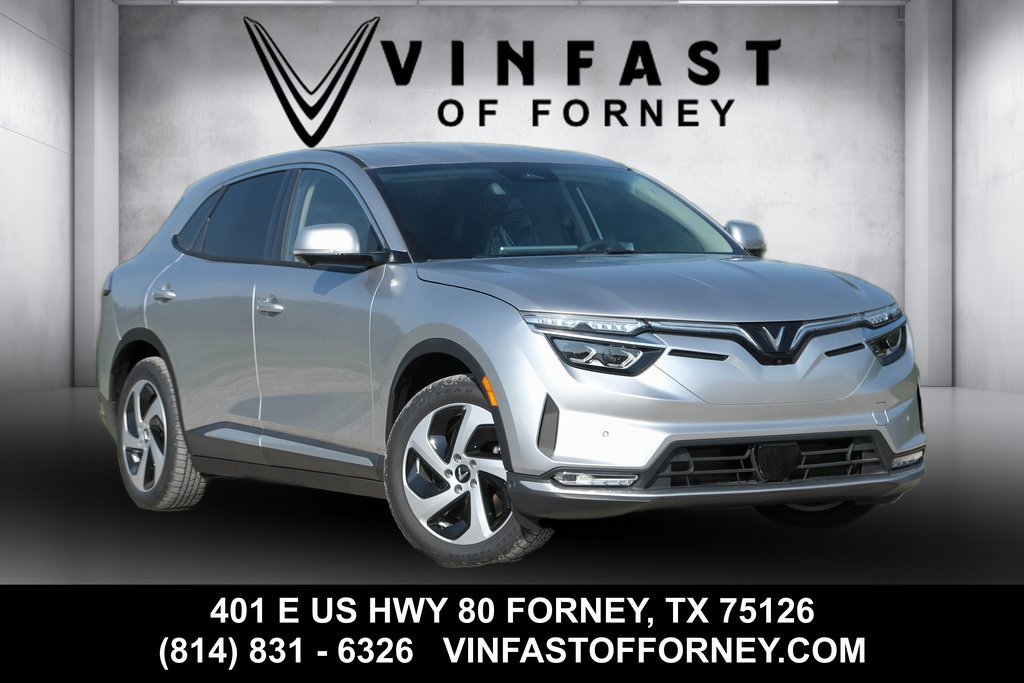 New 2025 VinFast VF 8 Eco