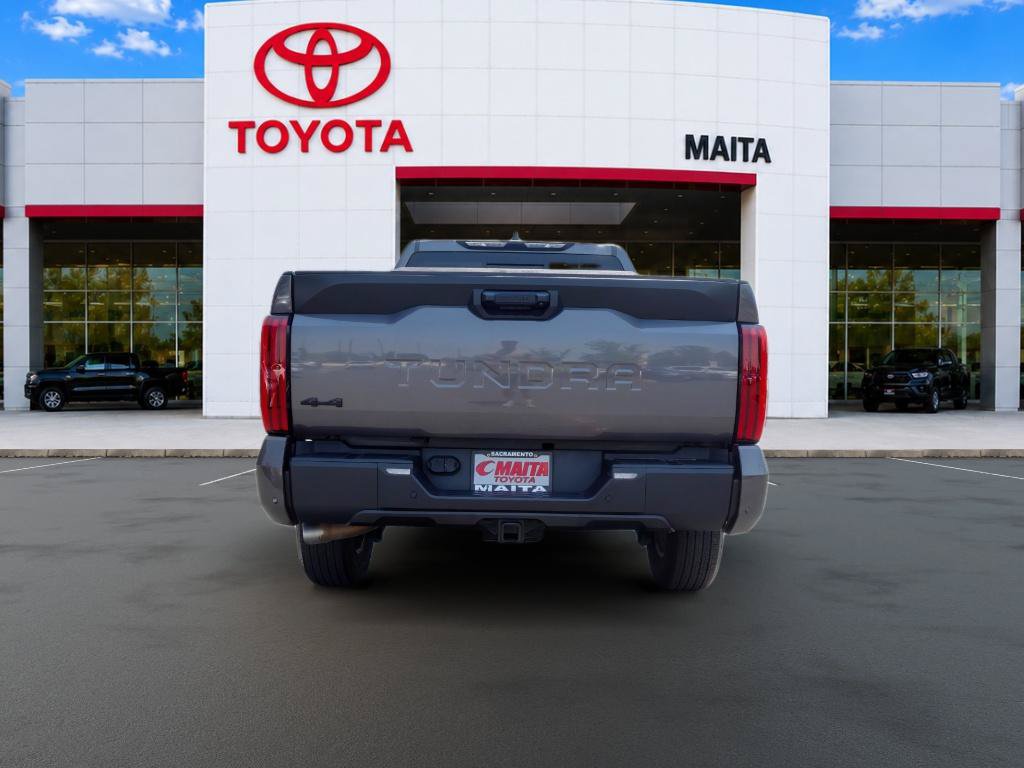 Used 2022 Toyota Tundra SR5 w/ SR5 Premium Package AWD/4WD image 5