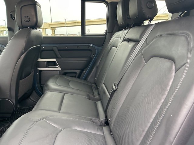 Used 2024 Land Rover Defender 110 S image 38