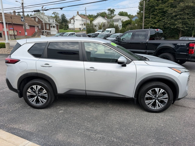 Used 2022 Nissan Rogue SV AWD/4WD image 8