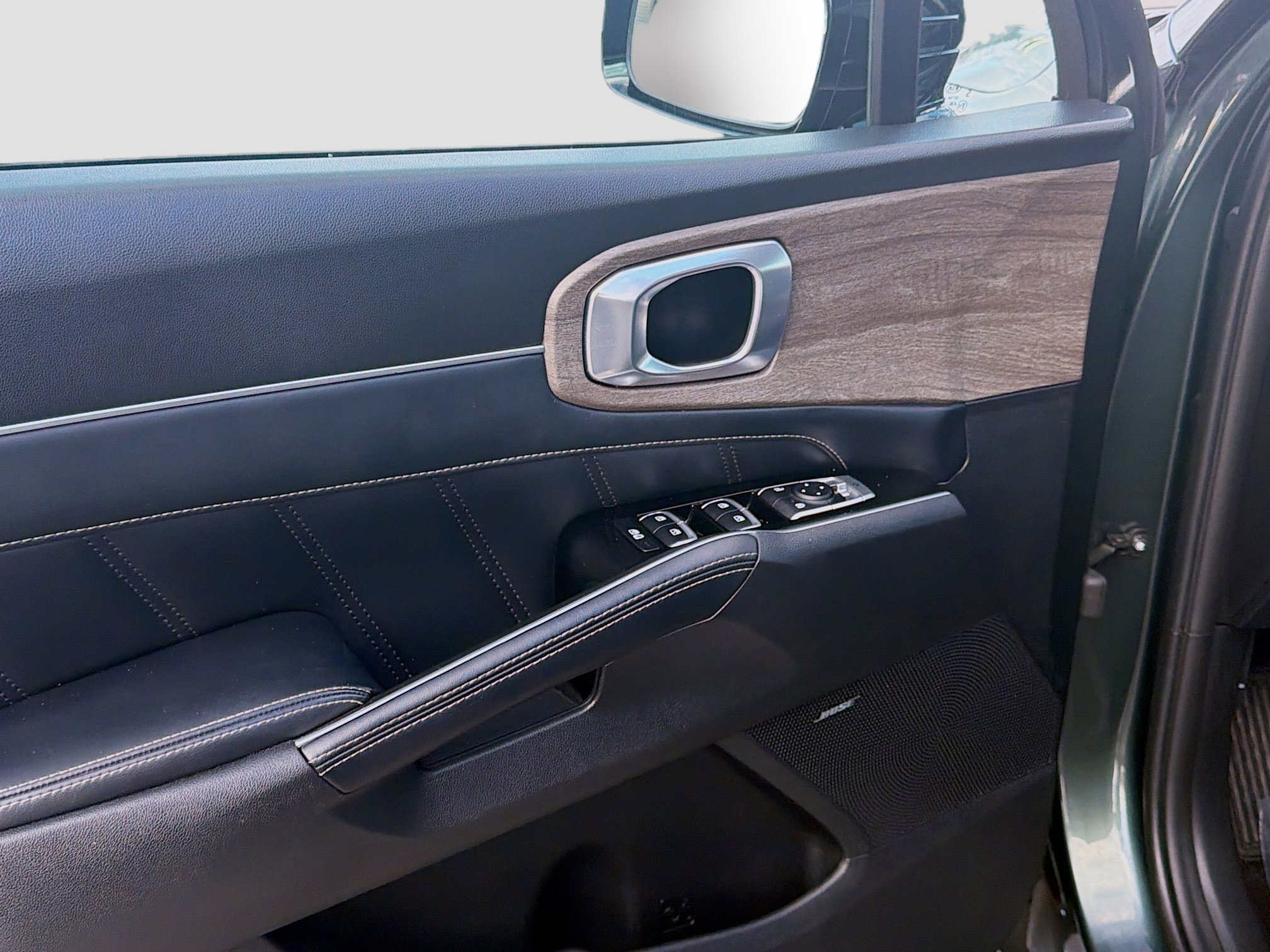 Used 2021 Kia Sorento SX Prestige image 17