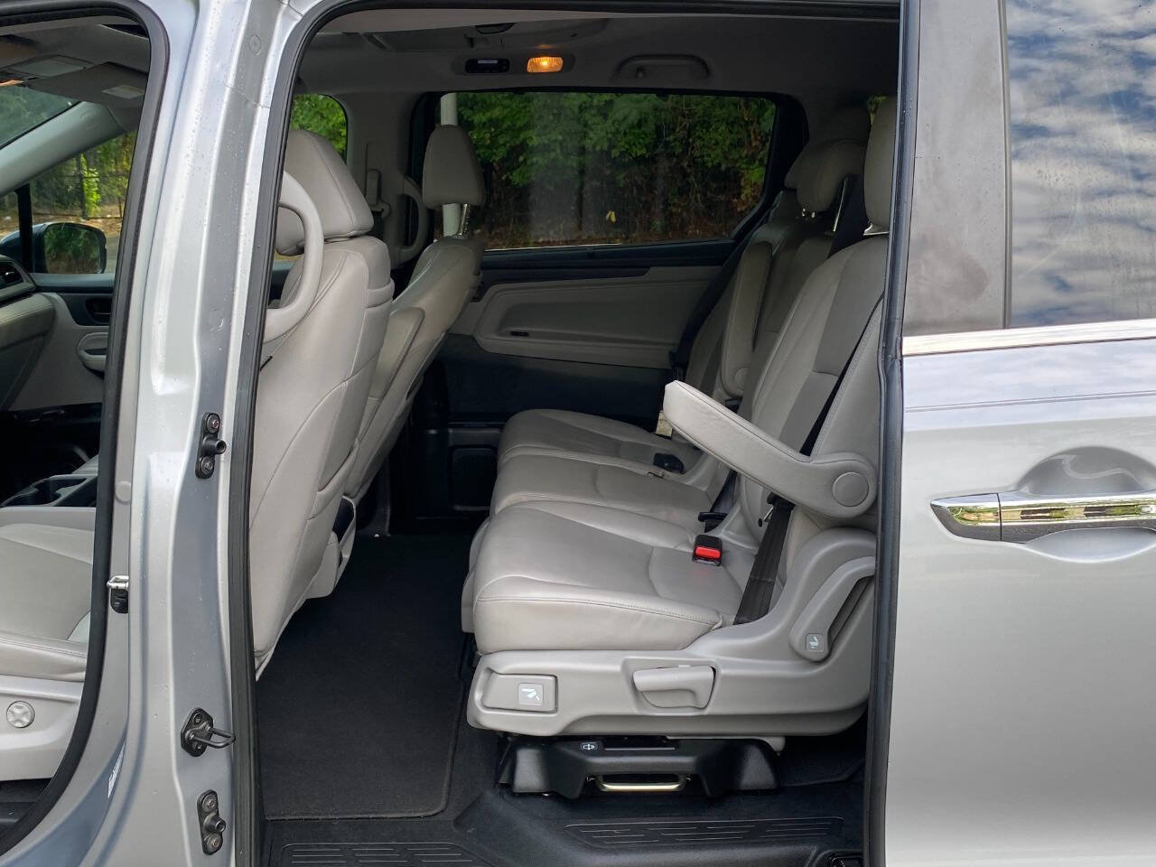Used 2019 Honda Odyssey Touring image 44