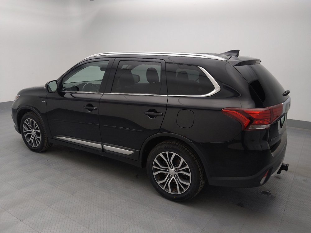 Used 2017 Mitsubishi Outlander GT image 3