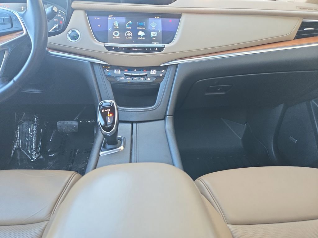 Used 2019 Cadillac XT5 Platinum image 11