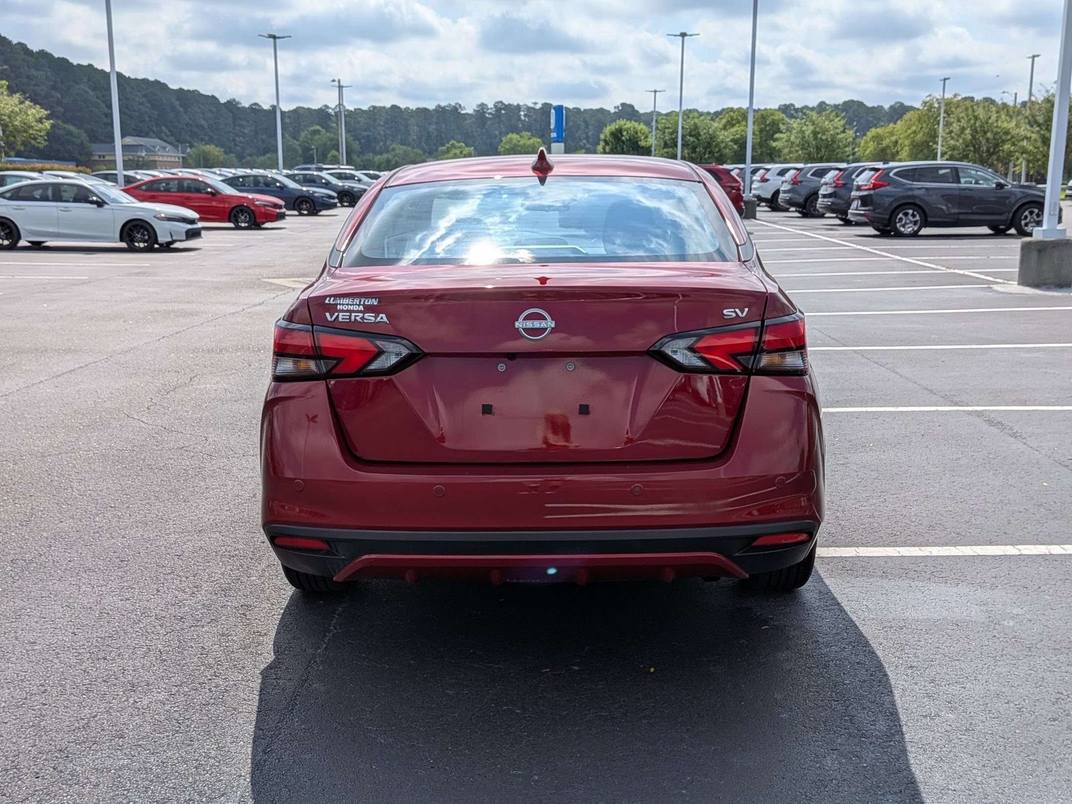 Used 2024 Nissan Versa SV FWD image 4