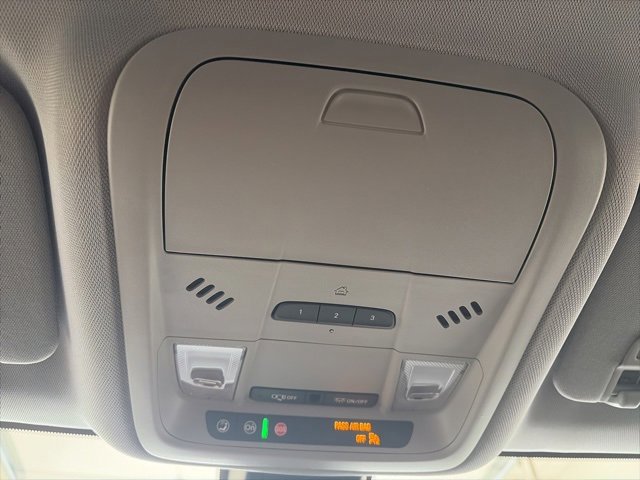 New 2025 Chevrolet Blazer LT w/ Convenience Package image 24