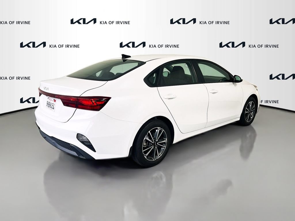 Certified 2023 Kia Forte LXS w/ LXS Technology Package FWD image 11