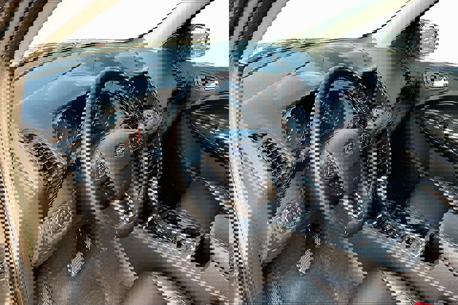 Used 2019 Ford Escape SEL image 7