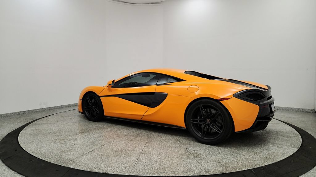 Used 2016 McLaren 570S Coupe RWD image 3