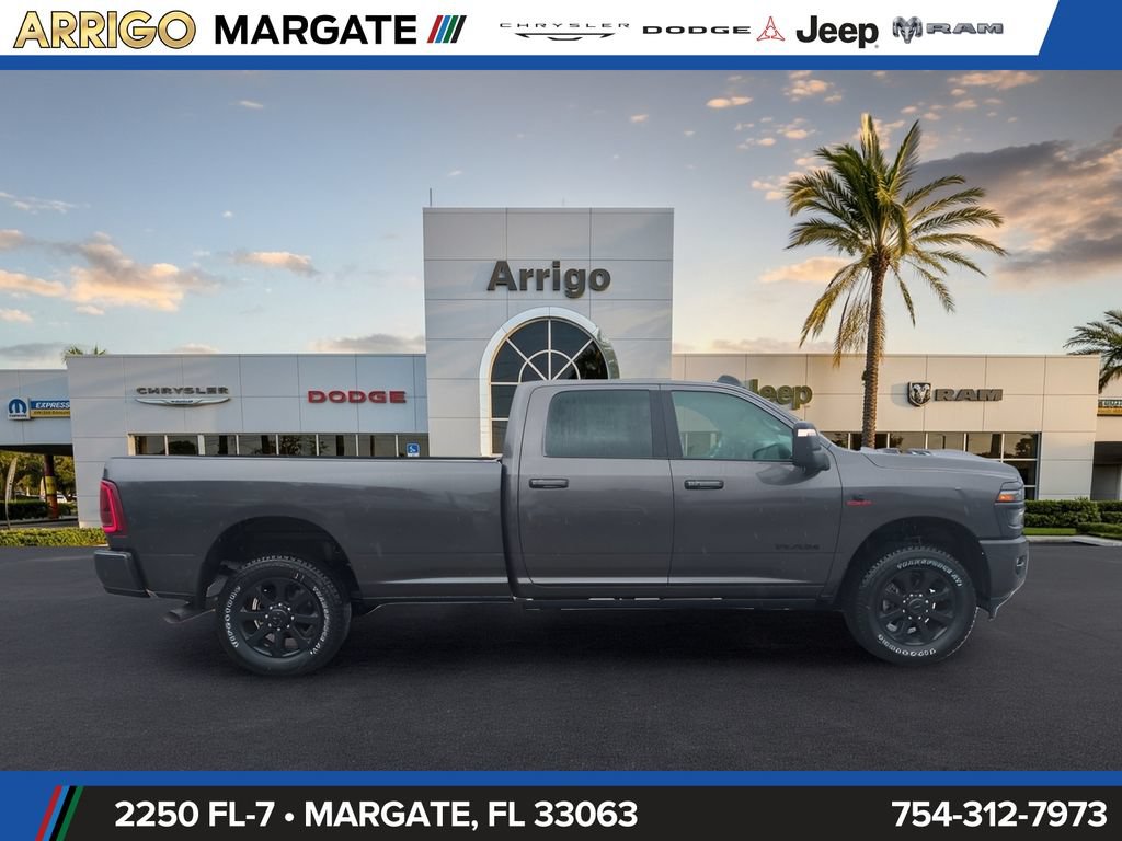 New 2026 RAM 3500 Laramie AWD/4WD image 4