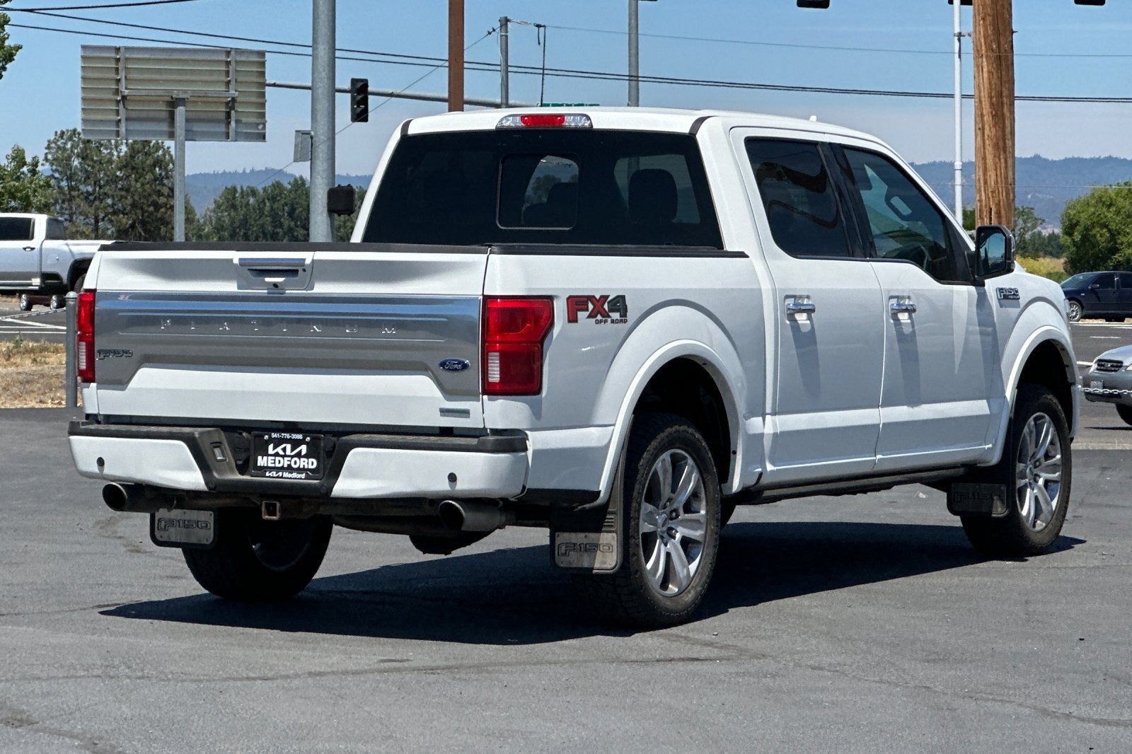 Used 2020 Ford F150 Platinum w/ Technology Package AWD/4WD image 4
