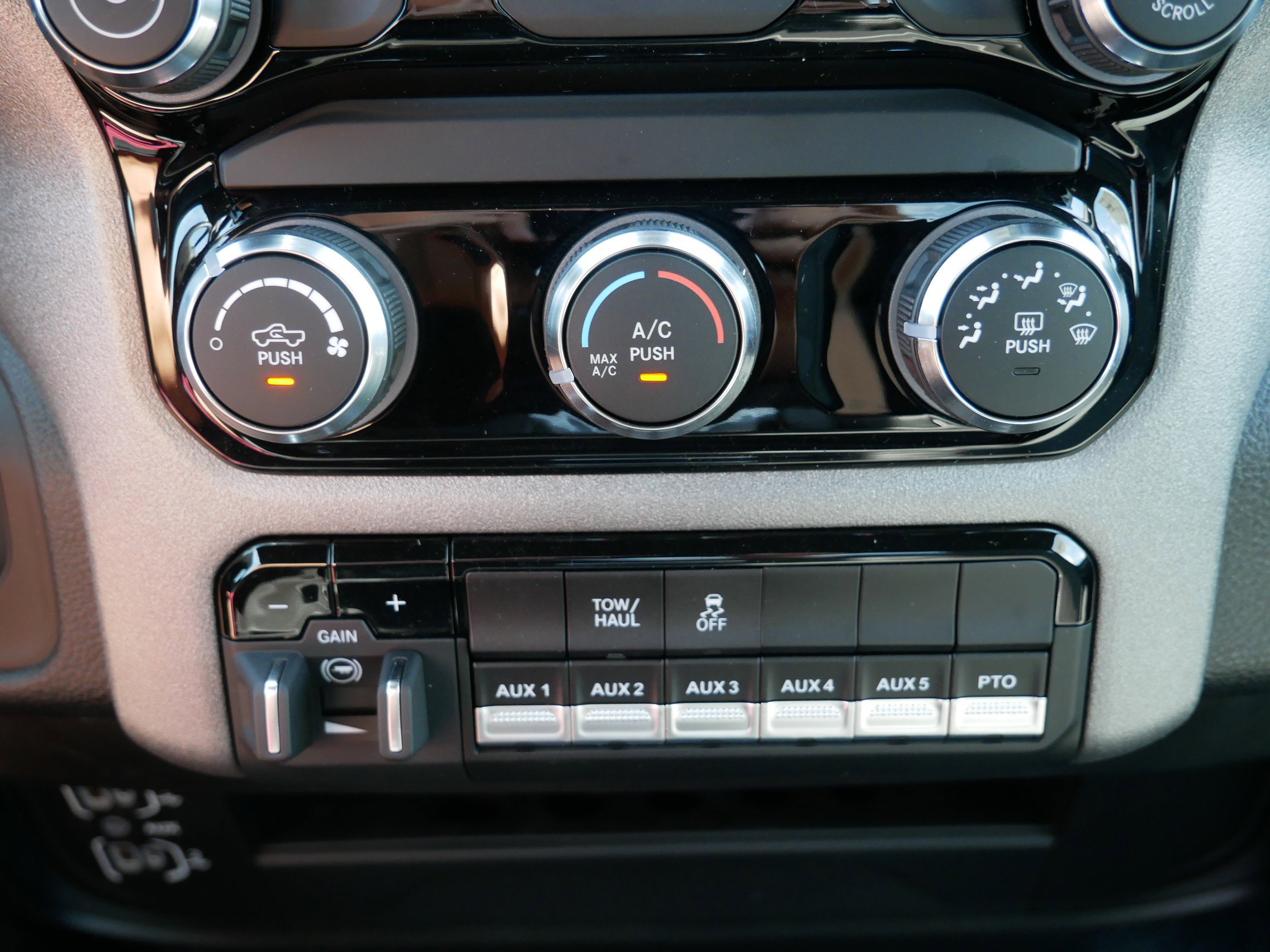 New 2025 RAM 3500 Tradesman image 8