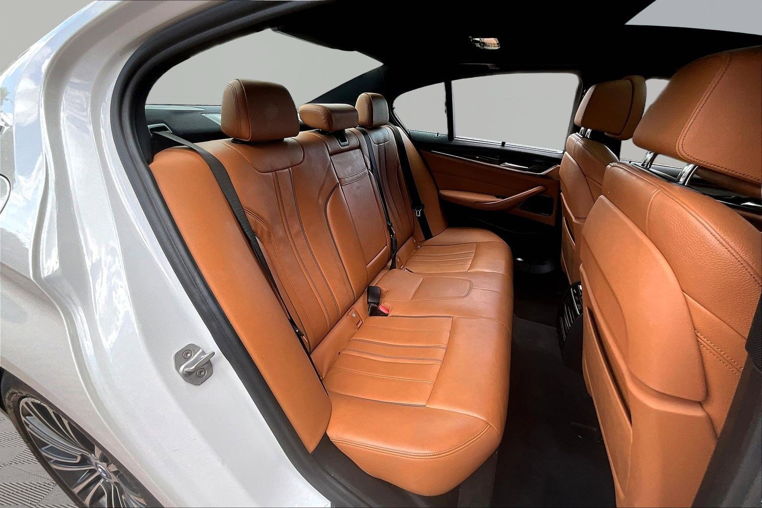 Used 2018 BMW 530e RWD image 25