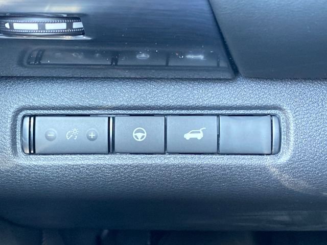 New 2026 Nissan Pathfinder SL image 14