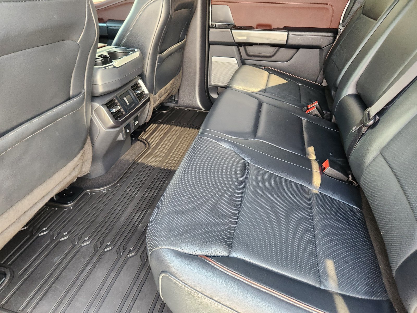 Used 2023 Ford F150 Lariat AWD/4WD image 35