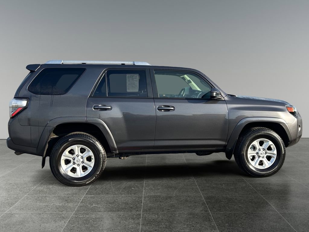 Used 2015 Toyota 4Runner SR5 image 8