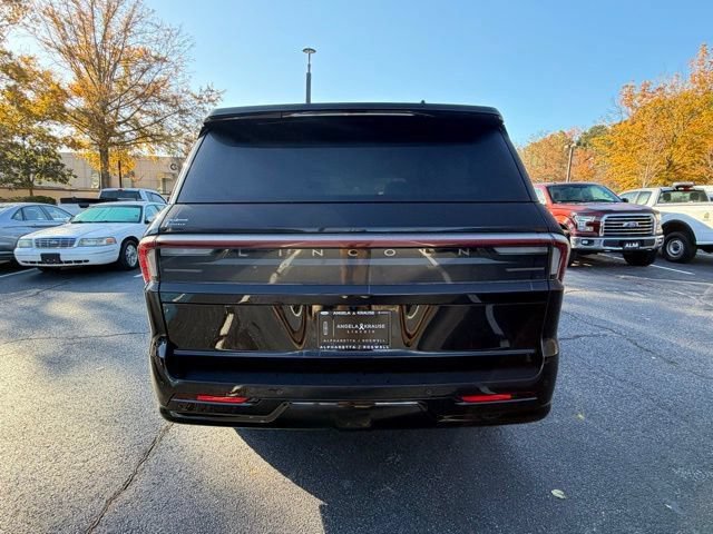 New 2025 Lincoln Navigator L Reserve w/ Jet Appearance Package AWD/4WD image 9