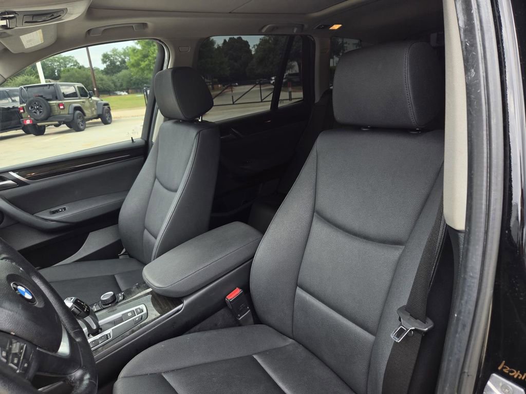 Used 2017 BMW X3 sDrive28i RWD image 14