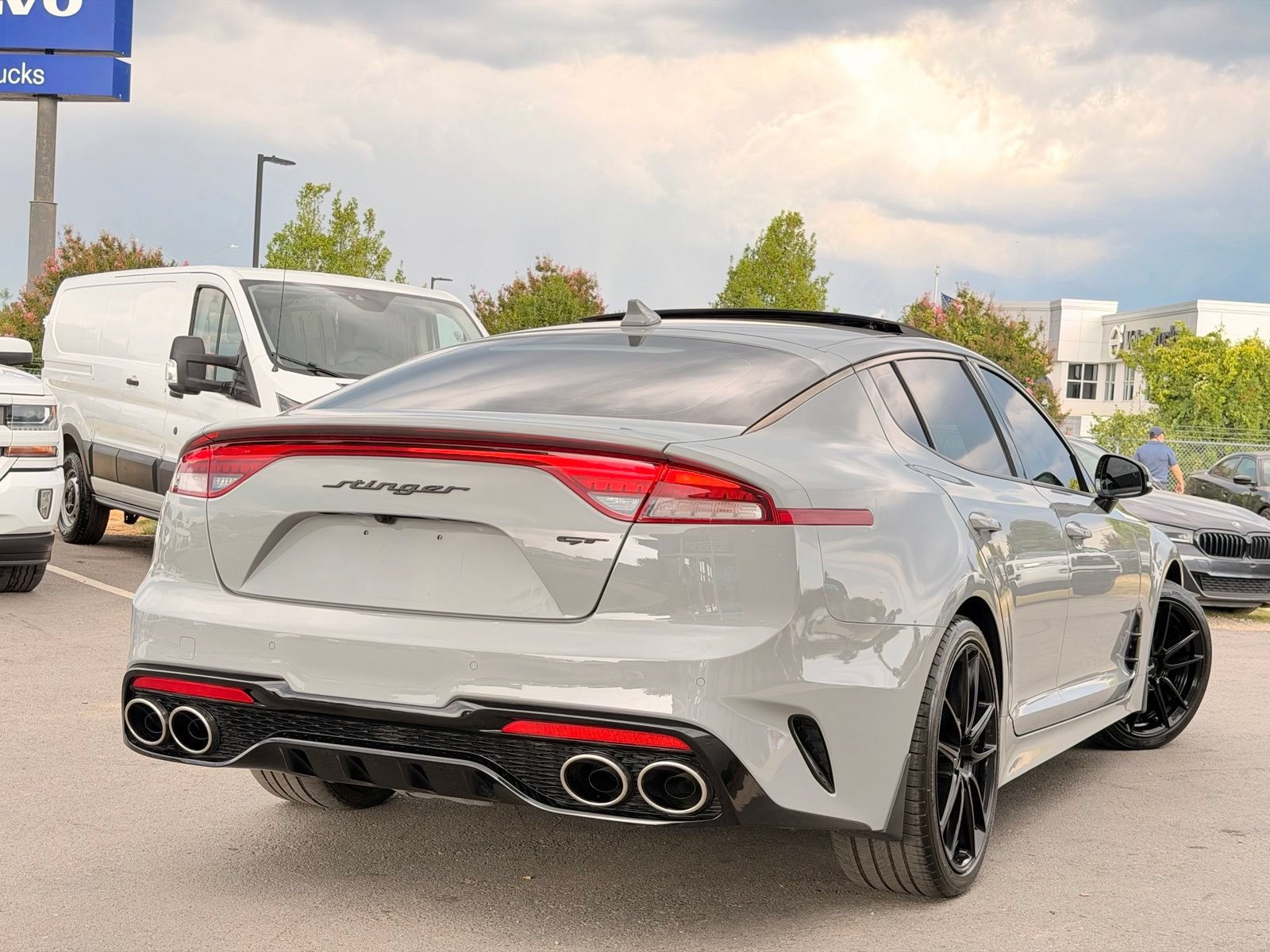 Used 2022 Kia Stinger GT1 w/ Red Interior Color Package RWD image 8