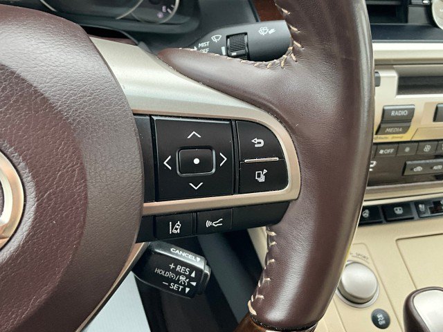 Used 2018 Lexus ES 350 w/ Luxury Package w/Wood Trim FWD image 17