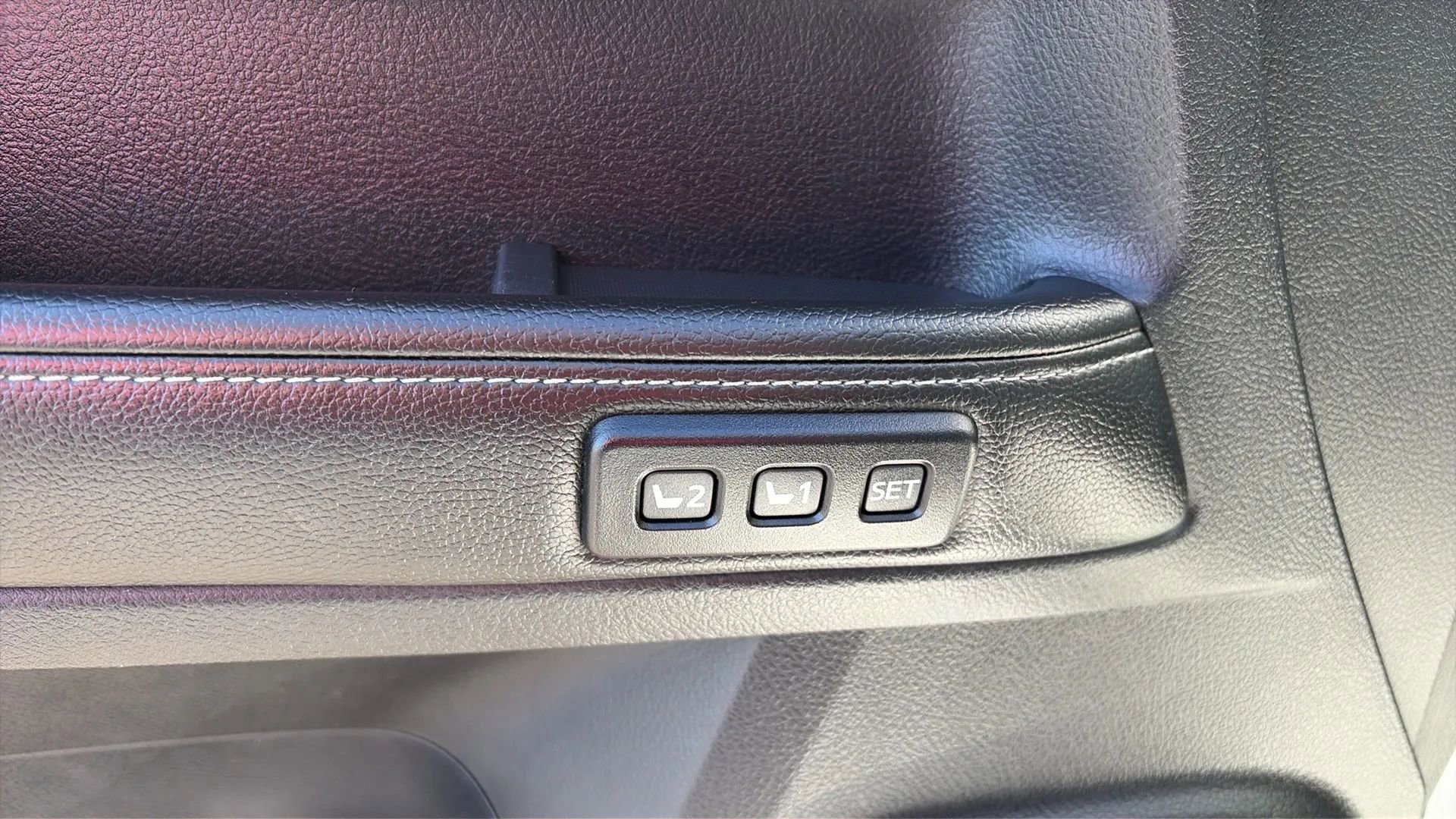 Used 2014 Toyota 4Runner Limited image 44