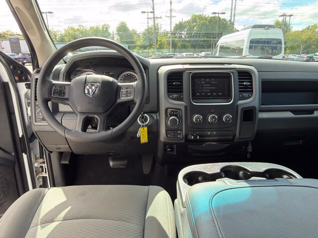 Used 2018 RAM 1500 Express w/ Express Value Package AWD/4WD image 16