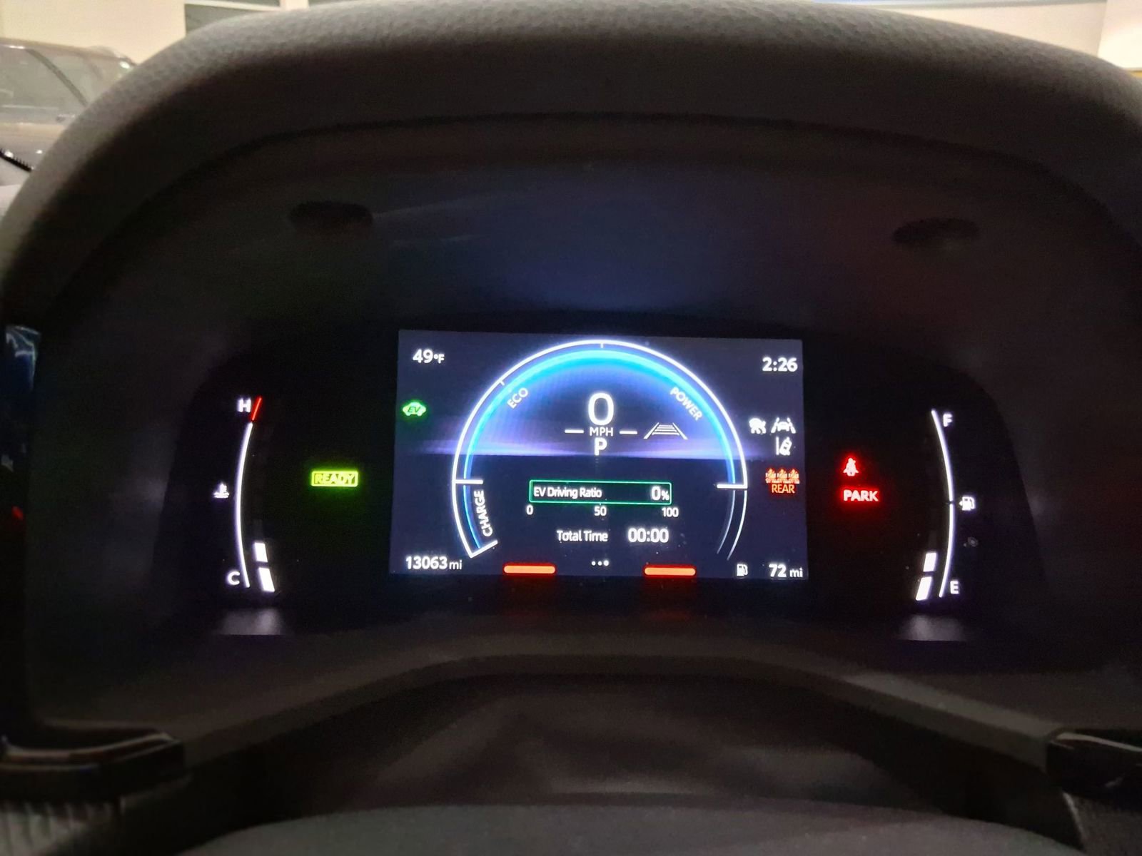 Used 2025 Toyota Camry SE w/ Convenience Package image 14