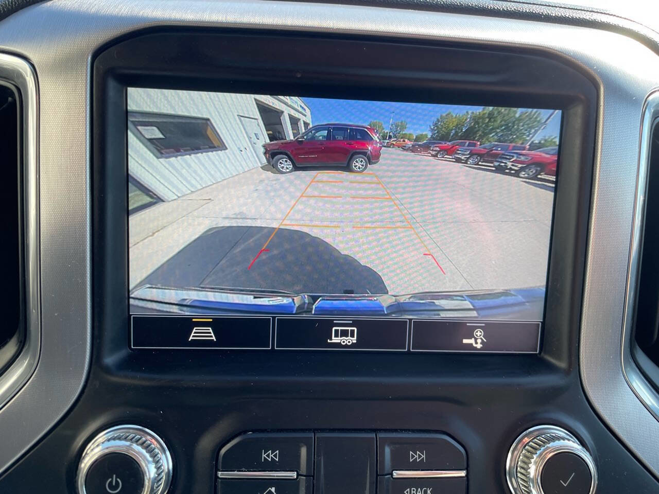 Used 2021 GMC Sierra 1500 SLT image 18