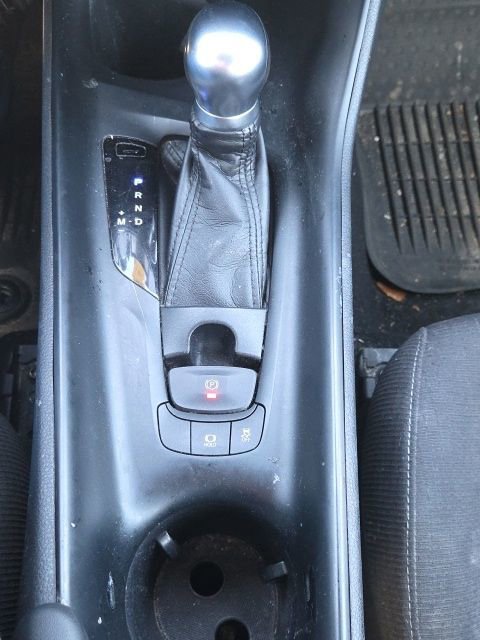 Used 2018 Toyota C-HR XLE FWD image 28