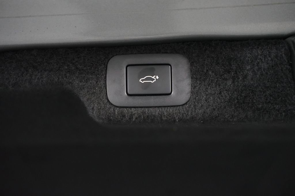 Used 2024 Lexus LS 500 w/ Interior Upgrade Package RWD image 38