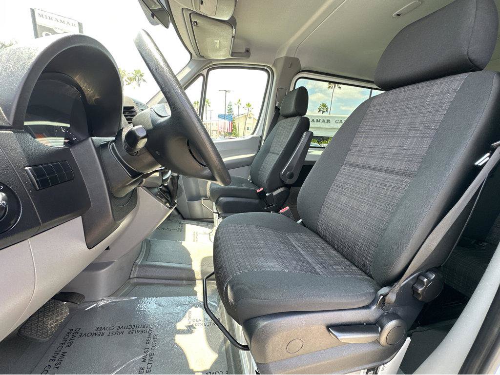 Used 2015 Mercedes-Benz Sprinter 2500 image 8