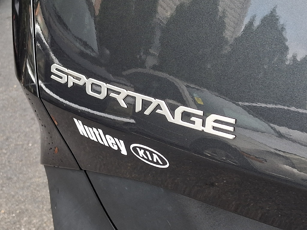 Used 2023 Kia Sportage LX AWD/4WD image 30
