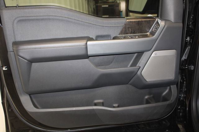 Used 2022 Ford F150 Lariat w/ Max Trailer Tow Package image 9