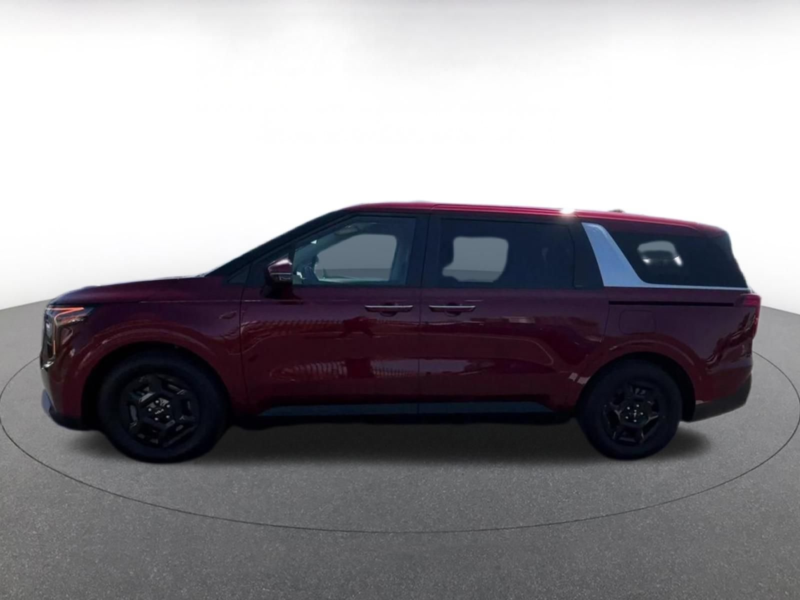 Used 2026 Kia Carnival FWD image 8