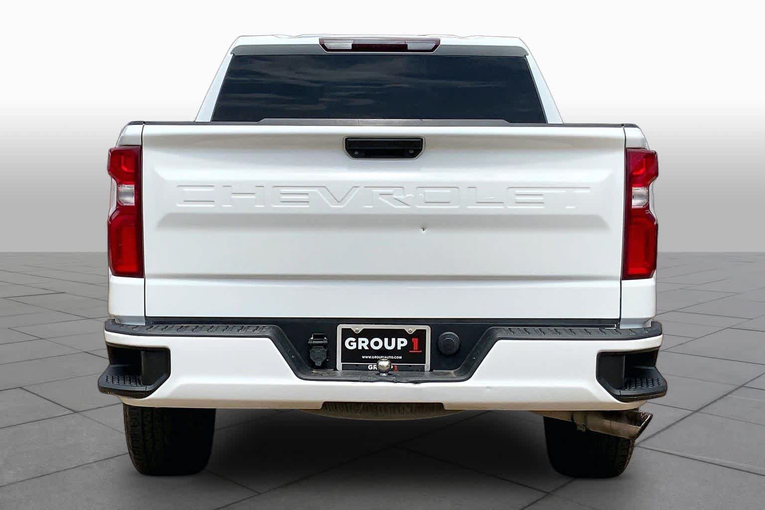 Used 2020 Chevrolet Silverado 1500 Custom w/ Infotainment Package RWD image 4
