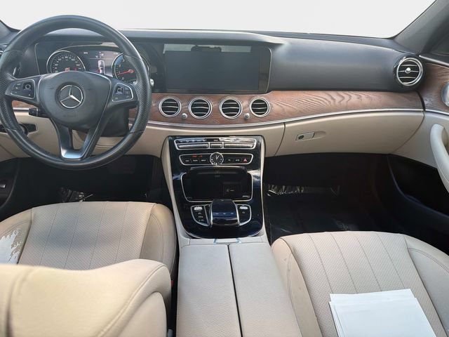 Used 2017 Mercedes-Benz E 300 4MATIC image 12