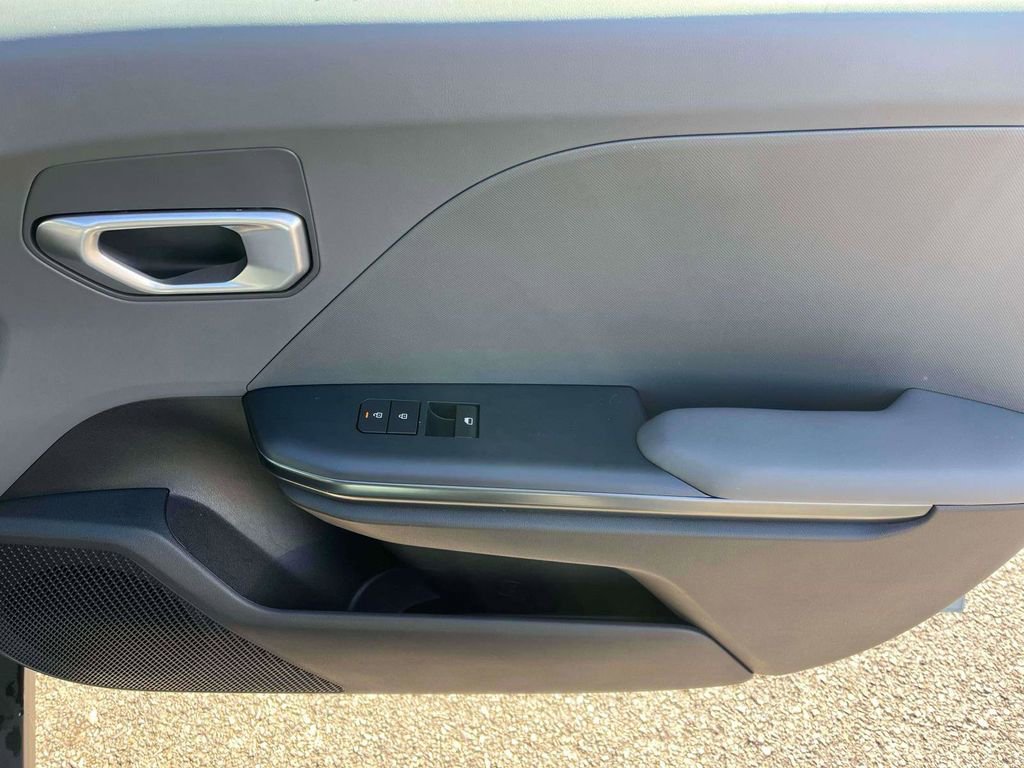 Certified 2025 Kia K4 LXS image 10