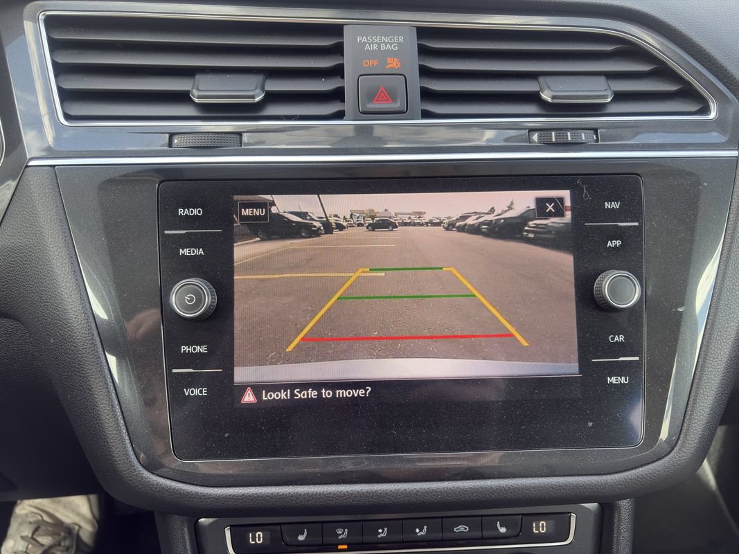 Used 2019 Volkswagen Tiguan SEL AWD/4WD image 23