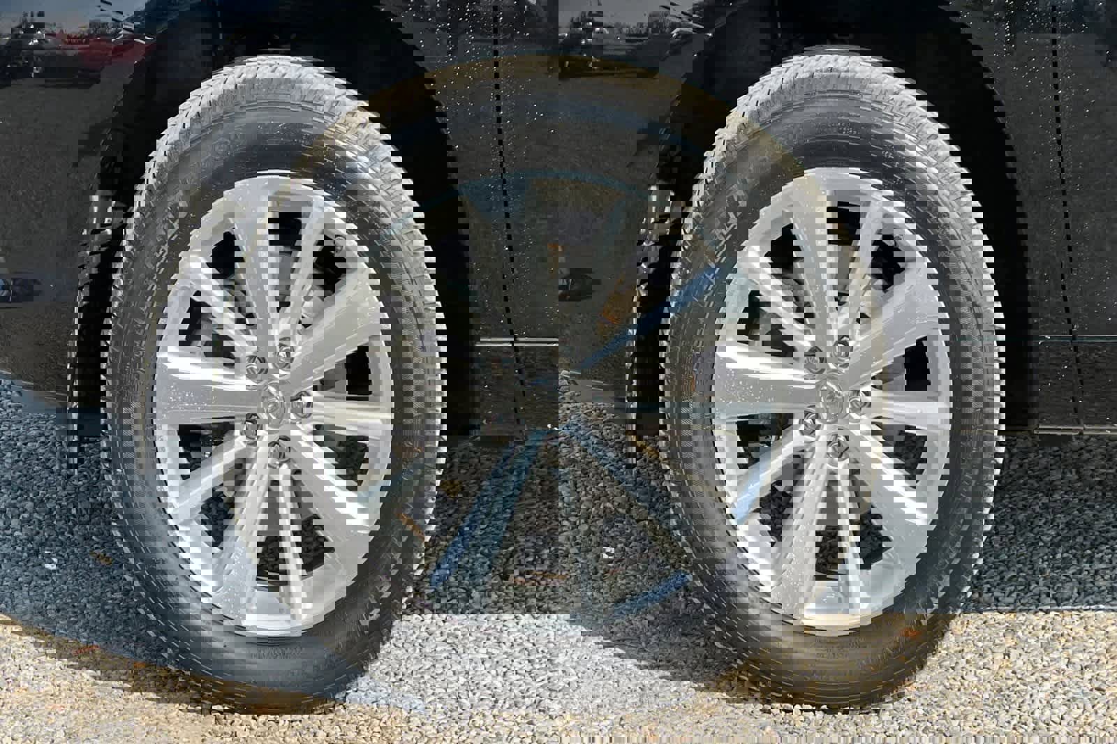 Used 2010 Toyota Highlander Limited image 39