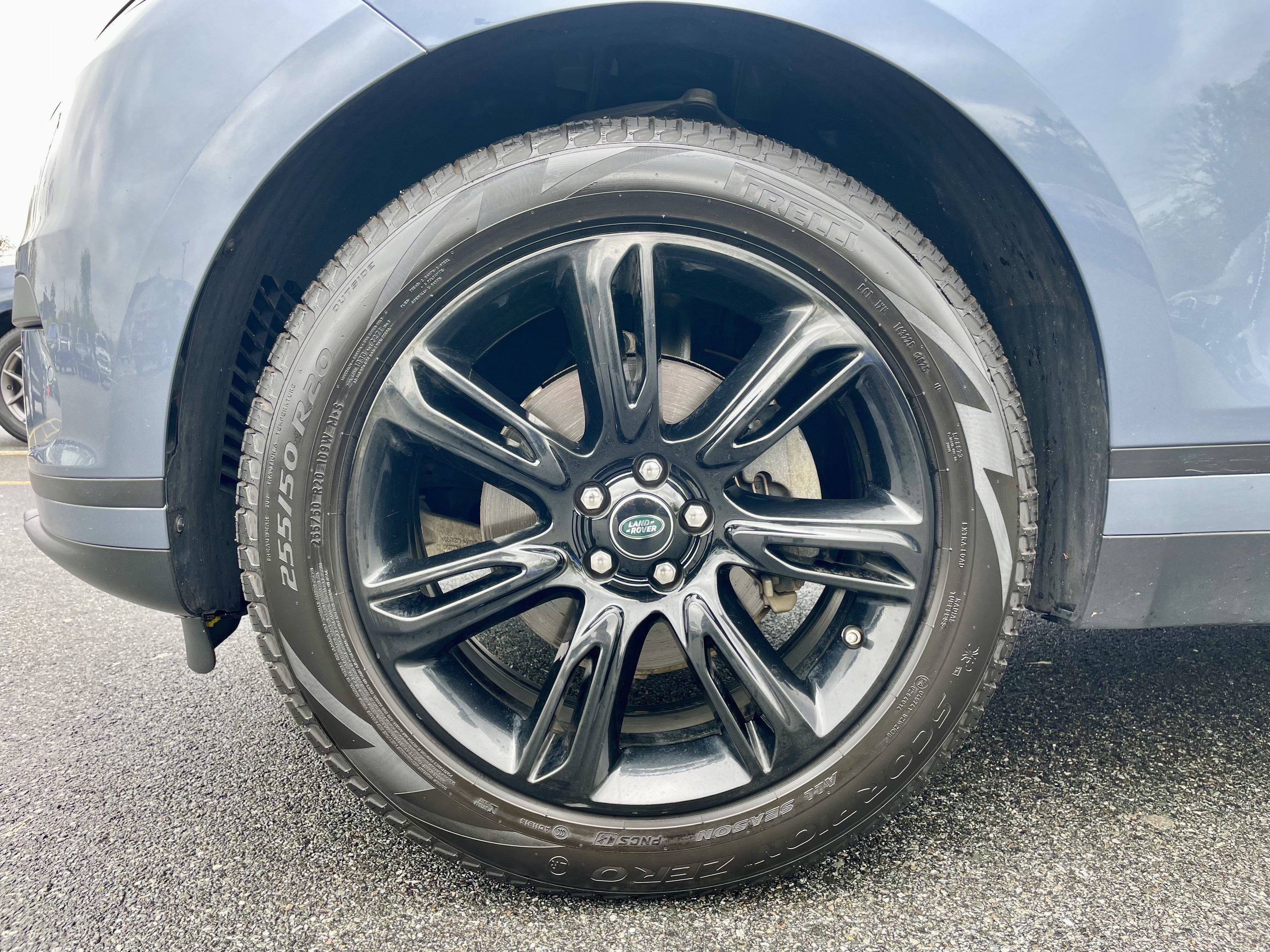 Used 2020 Land Rover Range Rover Velar S AWD/4WD image 9