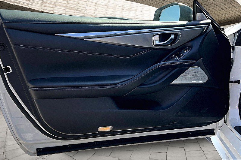 Used 2018 INFINITI Q60 3.0t Luxe image 34