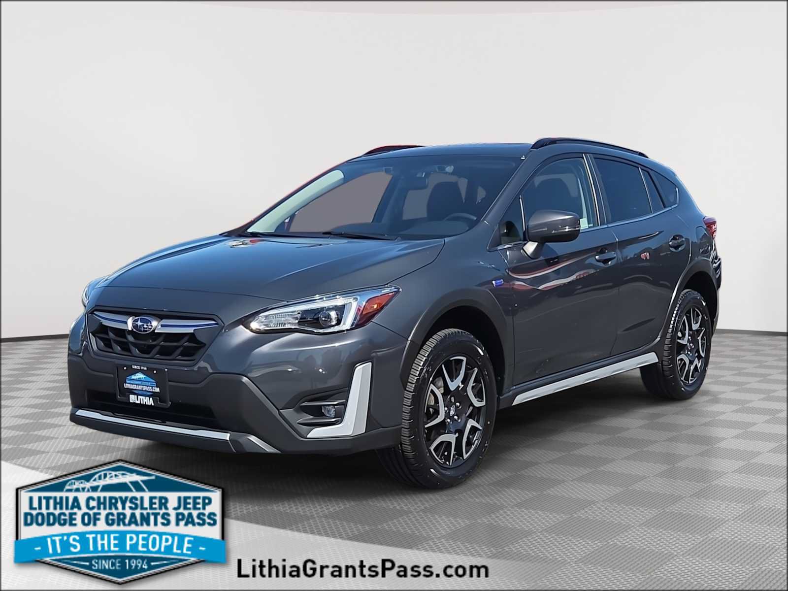 Used 2022 Subaru Crosstrek Hybrid w/ Moonroof Package w/Navigation AWD/4WD image 1