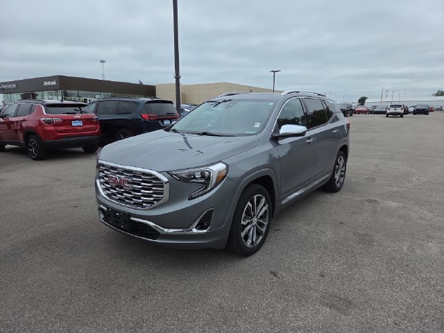 Used 2019 GMC Terrain Denali w/ Advanced Safety Package AWD/4WD image 2