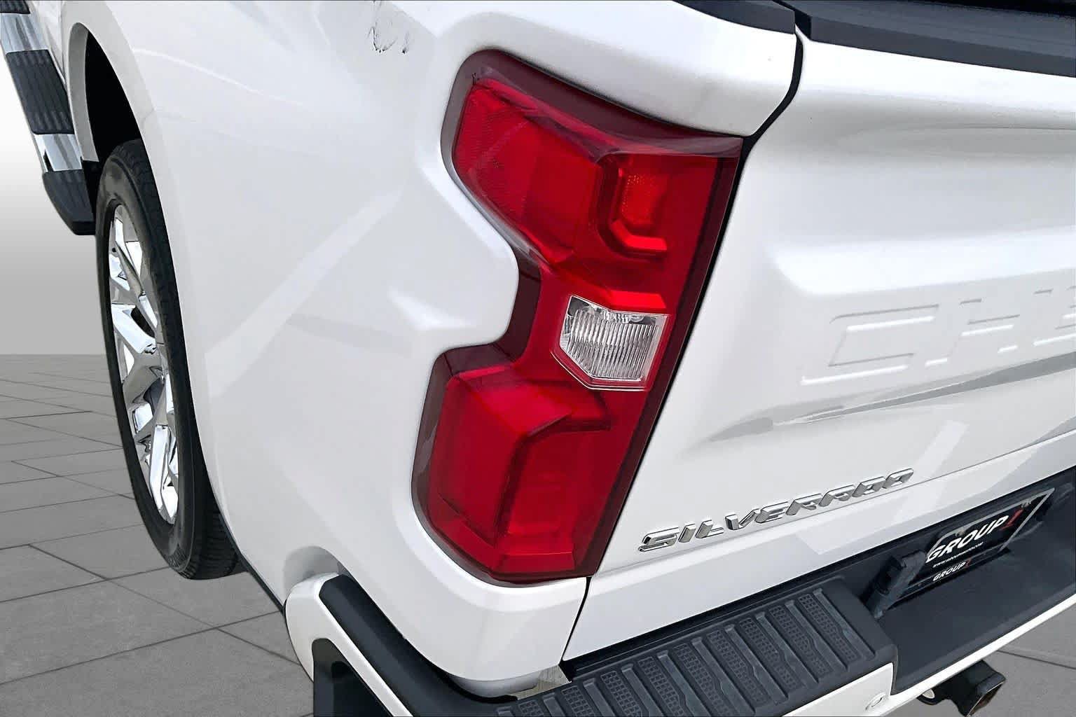 Used 2020 Chevrolet Silverado 1500 High Country AWD/4WD image 27