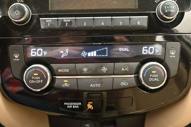 Used 2015 Nissan Rogue SV AWD/4WD image 21