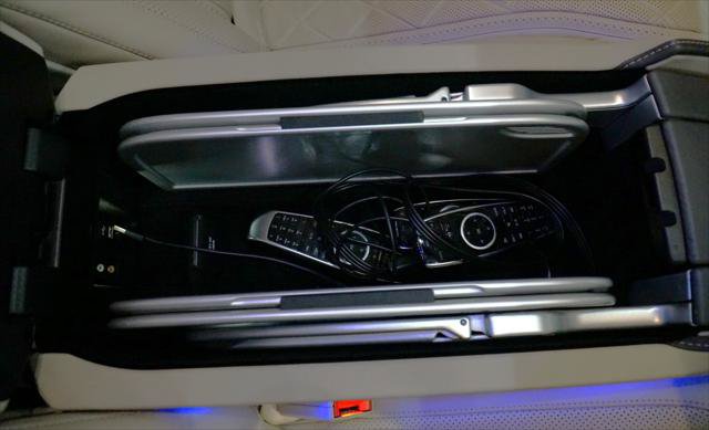 Used 2017 Mercedes-Benz Maybach S 550 4MATIC image 13