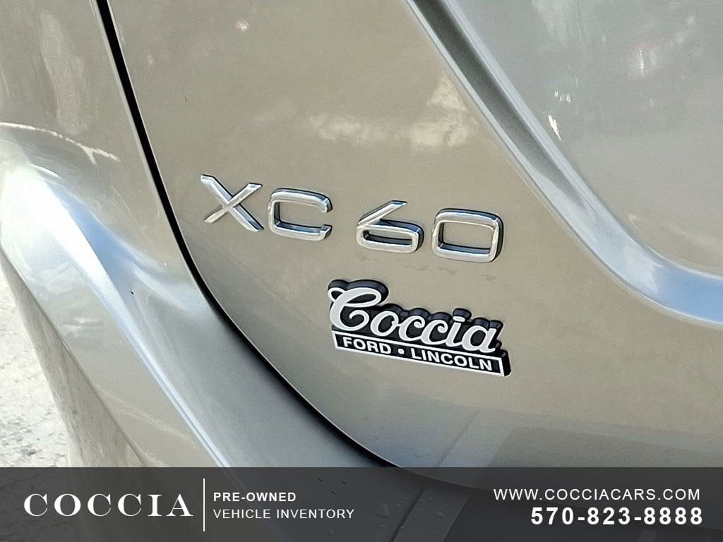 Used 2016 Volvo XC60 T6 Platinum w/ Climate Package AWD/4WD image 31