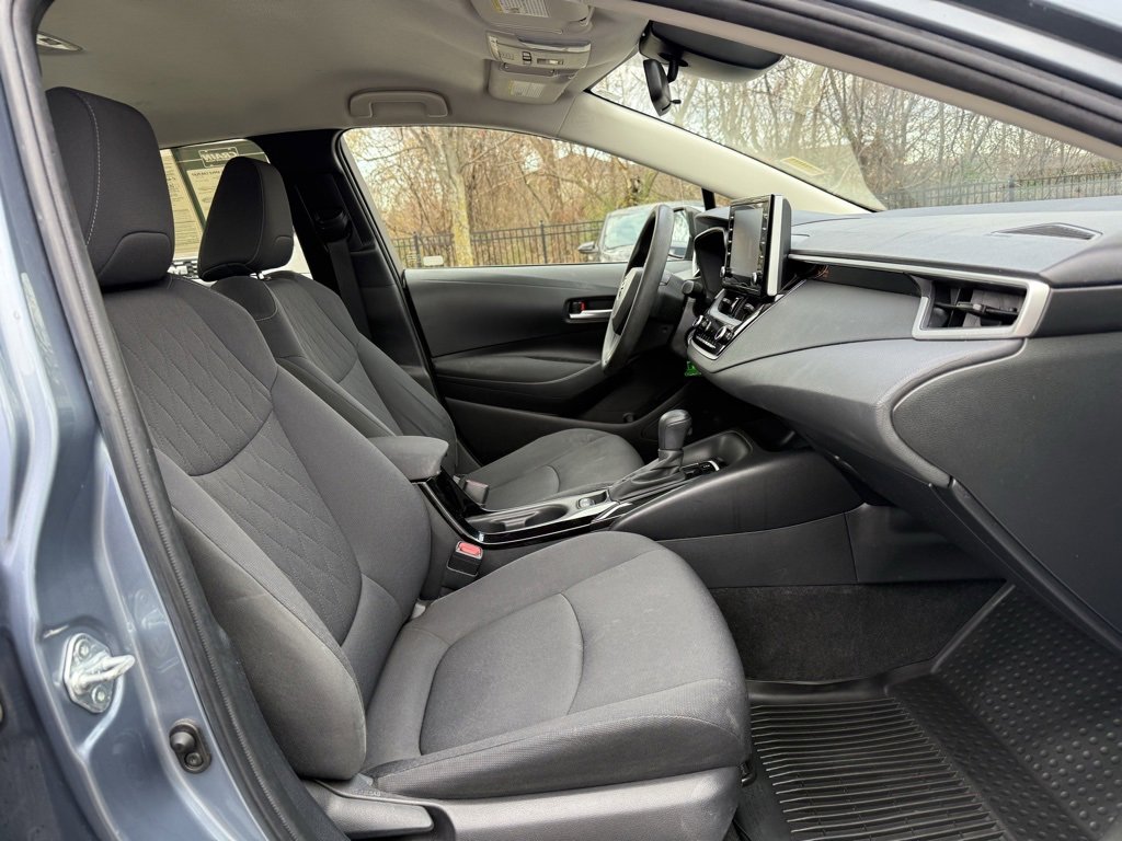 Used 2021 Toyota Corolla LE image 36