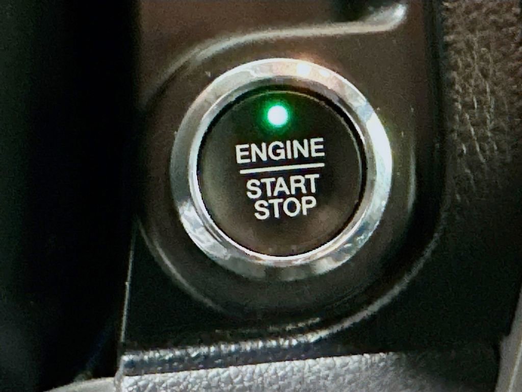 Used 2017 Ford Expedition Limited image 20