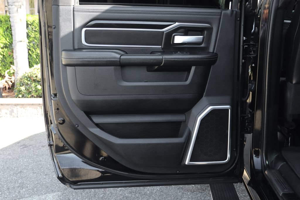 Used 2020 RAM 2500 Laramie w/ Night Edition AWD/4WD image 44